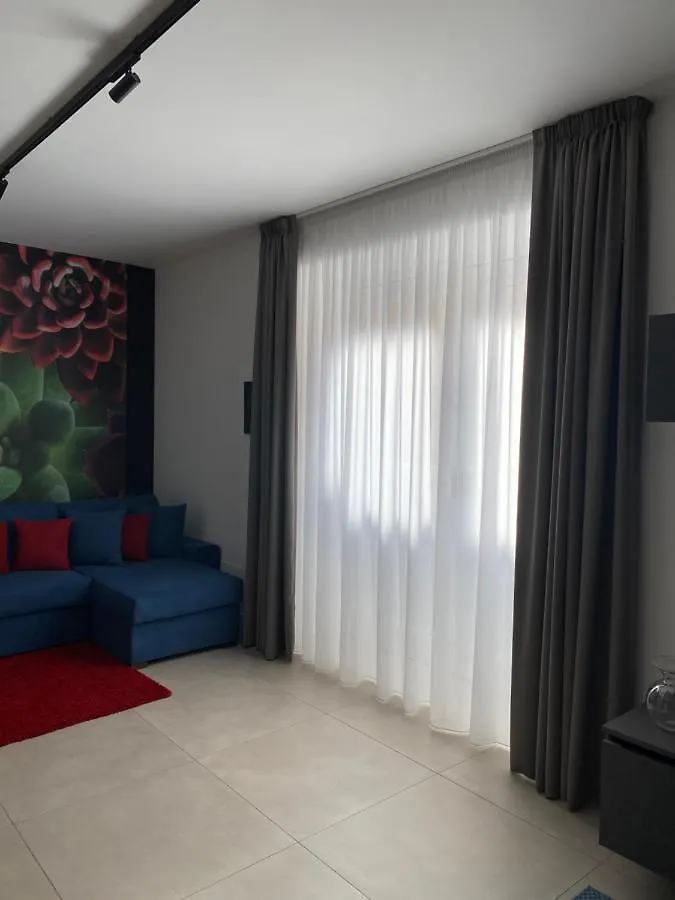 Omar'S Nest Apartment Catania